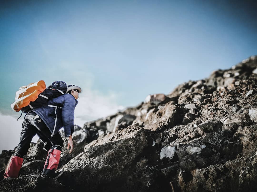 Lautan Awan dari Plawangan Gunung Slamet via Bambangan - Travel Photography by Alfian Romdoni