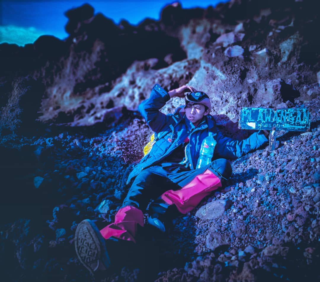 Istirahat di Plawangan Pos 9 Gunung Slamet via Bambangan - Fotografi Alfian Romdoni